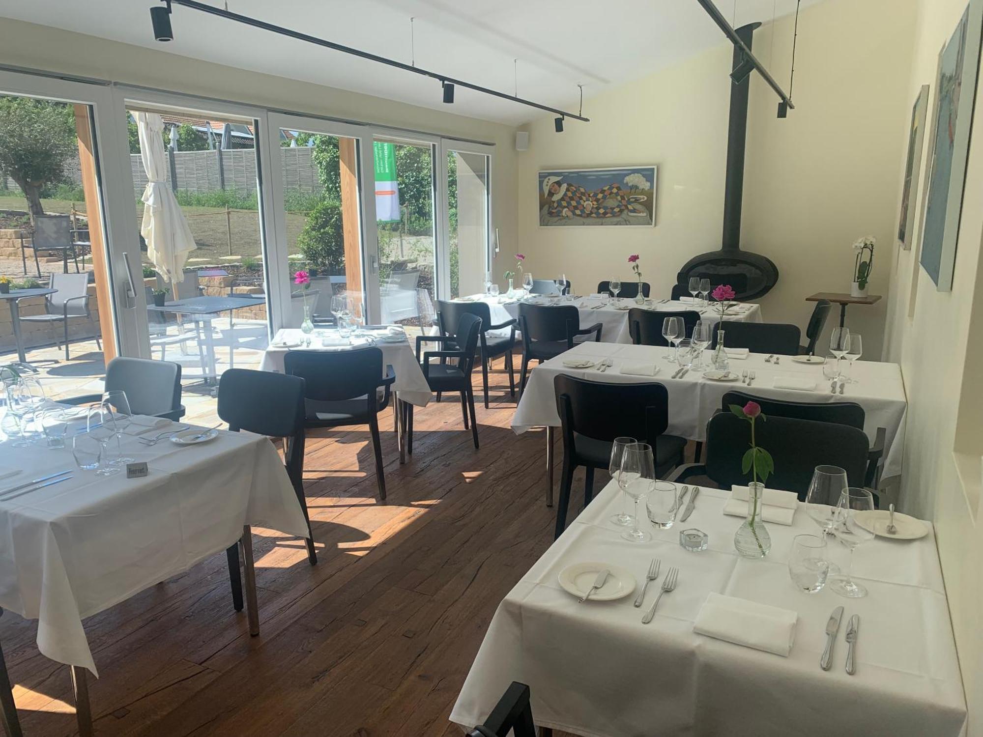 Hotel Restaurant Croix Blanche Sugiez Exterior photo